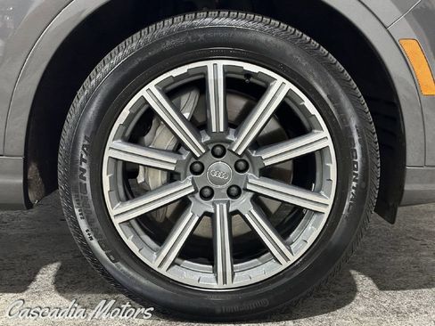 Used 2018 Audi Q7 3.0T Prestige w/ Prestige Package image 36