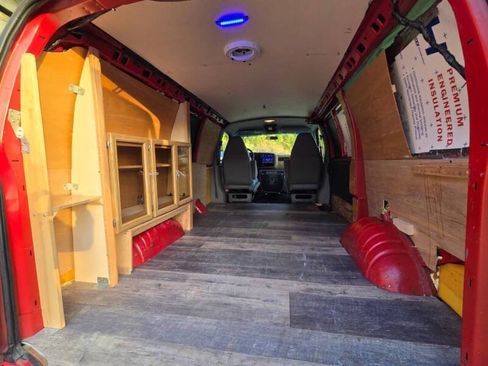 Used 2000 Chevrolet Express 3500 G3500 3dr Cargo Van w/ Convenience Pkg image 18