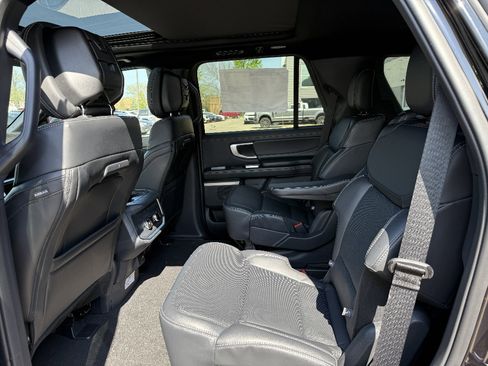 New 2026 Ford Expedition Platinum AWD/4WD image 6