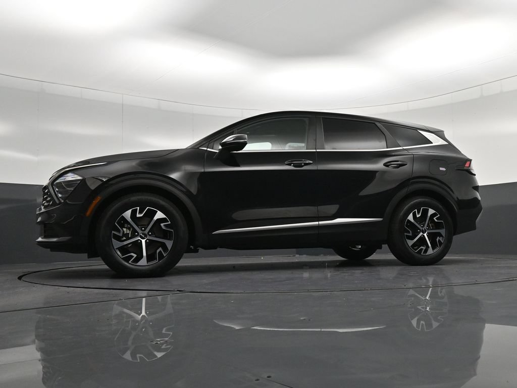 Used 2024 Kia Sportage EX FWD image 30