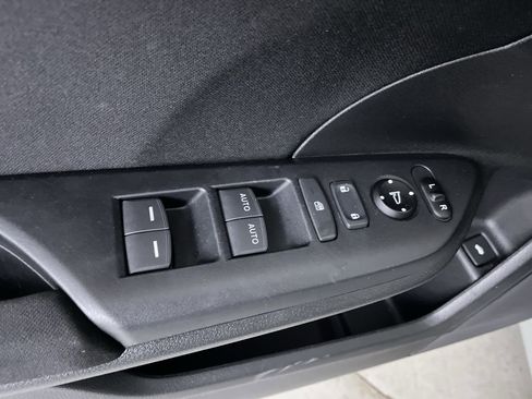 Used 2019 Honda Civic EX image 11