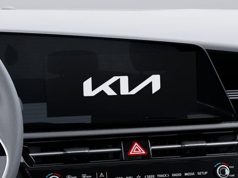 New 2025 Kia Niro EX Touring image 20