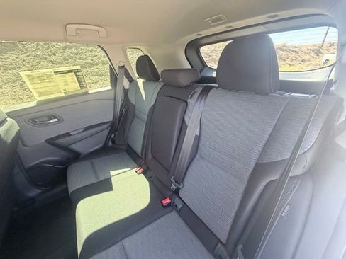 Certified 2023 Nissan Rogue SV FWD image 24