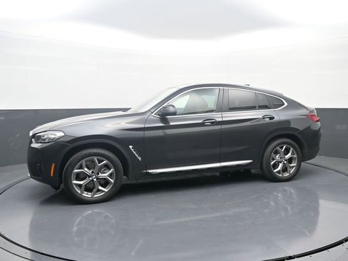 Used 2024 BMW X4 xDrive30i image 4
