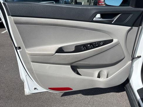 Used 2020 Hyundai Tucson SE w/ Cargo Package image 5