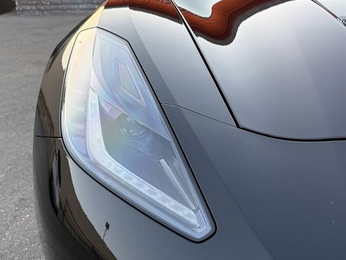 Used 2019 Chevrolet Corvette Stingray Coupe w/ Carbon Flash Badge Package RWD image 3