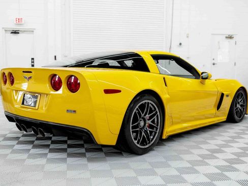 Used 2008 Chevrolet Corvette Z06 w/ Preferred Equipment Group RWD image 7