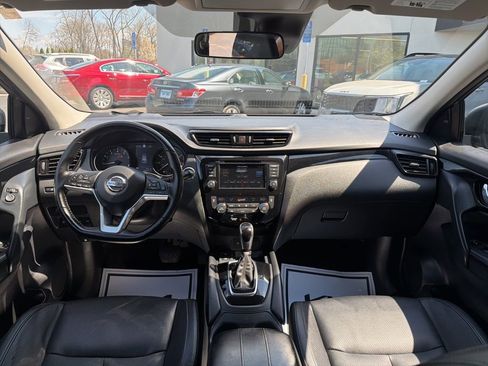 Used 2022 Nissan Rogue Sport SL image 23