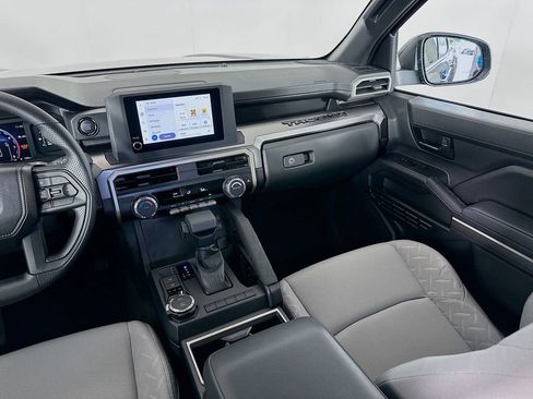 Certified 2025 Toyota Tacoma SR5 image 22