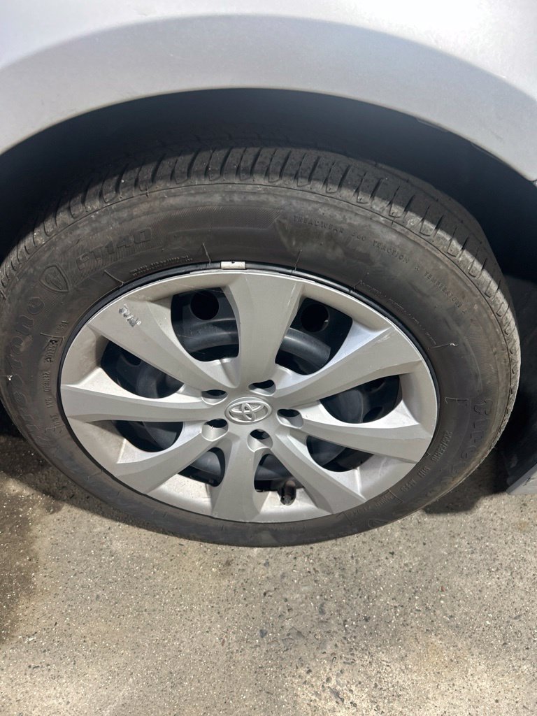 Used 2025 Toyota Corolla LE FWD image 9