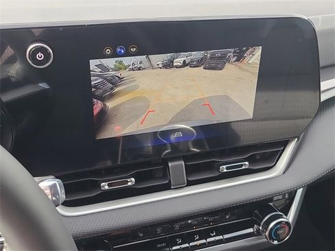 New 2026 Chevrolet Equinox LT image 30