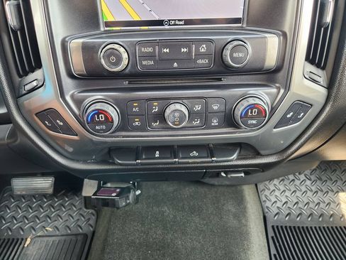 Used 2016 Chevrolet Silverado 1500 LT w/ Texas Edition RWD image 19