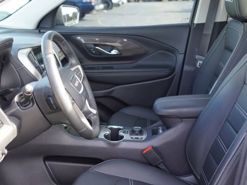 Used 2024 GMC Terrain Denali w/ Denali Premium Package image 28