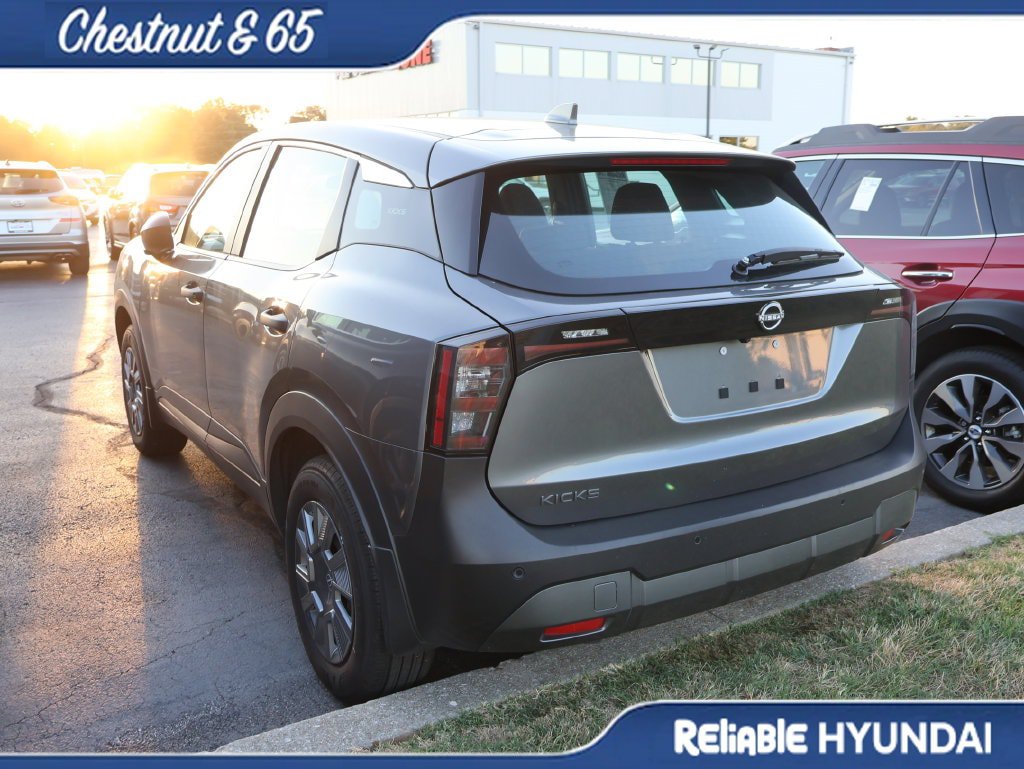 Used 2025 Nissan Kicks S FWD image 15