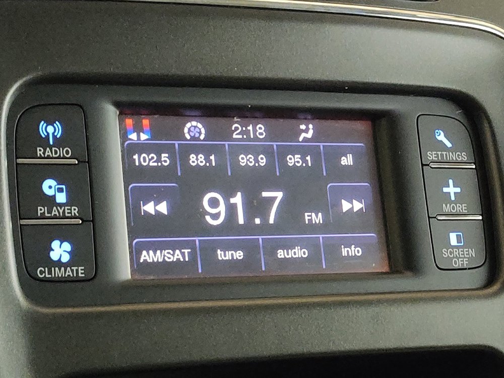 Used 2019 Dodge Journey SE w/ Connectivity Group FWD image 25