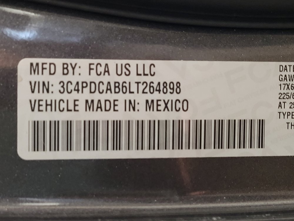 Used 2020 Dodge Journey SE w/ SE Popular Equipment Group FWD image 33