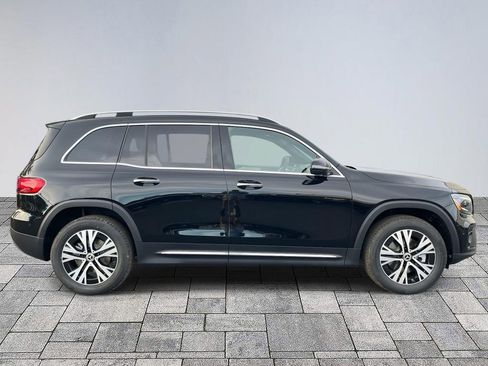 New 2026 Mercedes-Benz GLB 250 4MATIC image 8