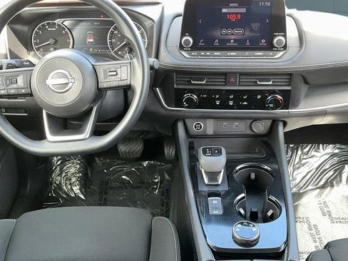 Used 2023 Nissan Rogue S image 24