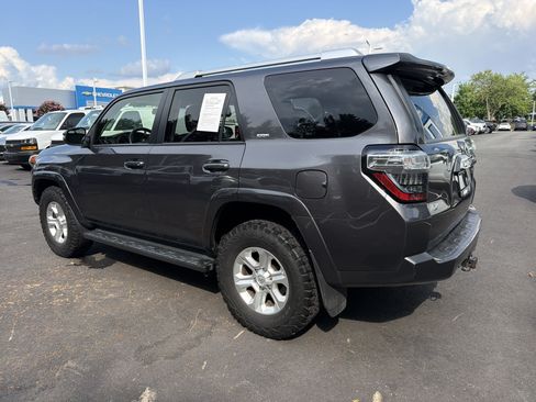 Used 2016 Toyota 4Runner SR5 Premium AWD/4WD image 8