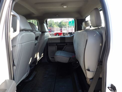 Used 2022 Ford F550 2WD Crew Cab Super Duty w/ Power Equipment Group image 34
