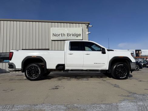 Used 2020 GMC Sierra 2500 SLE image 25