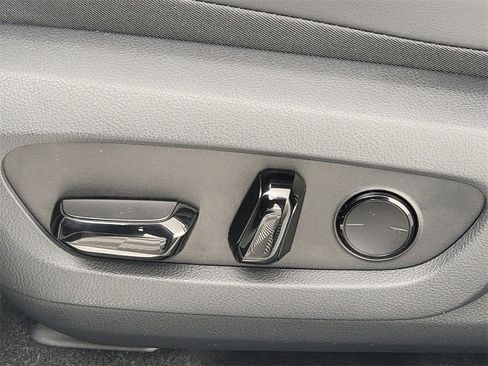 New 2026 Lexus RX 450h AWD image 39