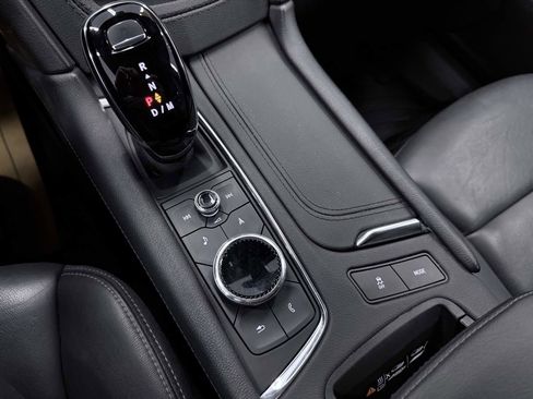 Used 2023 Cadillac XT6 Premium Luxury image 55