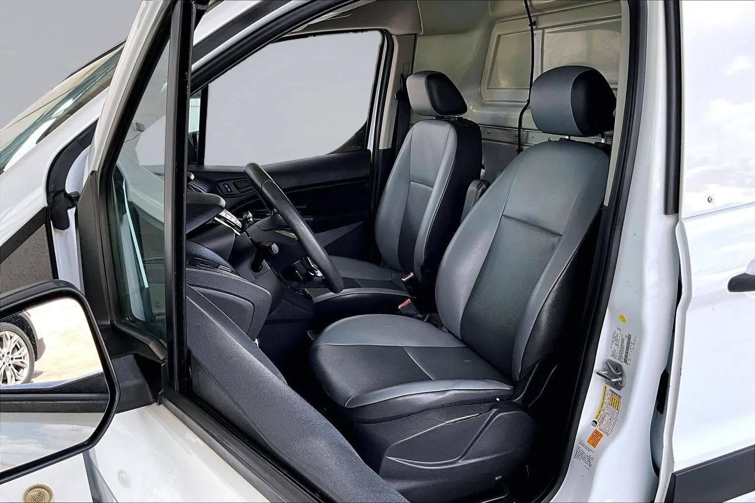 Used 2016 Ford Transit Connect XL FWD image 17