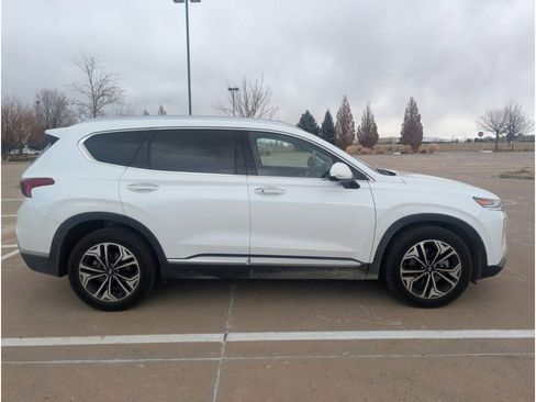 Used 2019 Hyundai Santa Fe Ultimate image 9