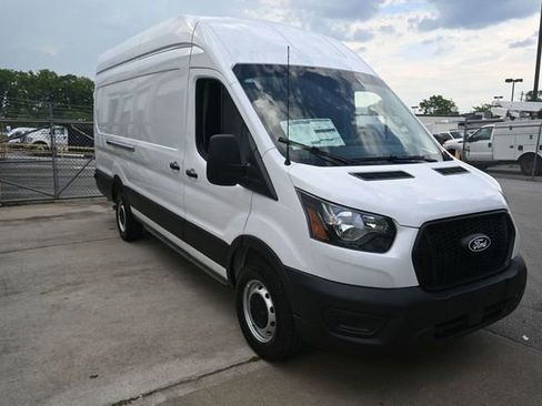 Used 2026 Ford Transit 250 148 High Roof Extended RWD image 2