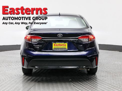 Used 2023 Toyota Corolla LE image 6