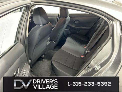 Used 2024 Nissan Sentra S FWD image 19