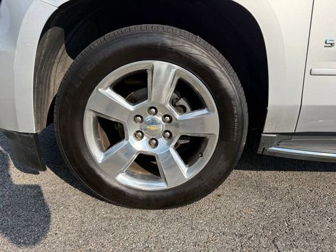 Used 2016 Chevrolet Suburban LTZ AWD/4WD image 37