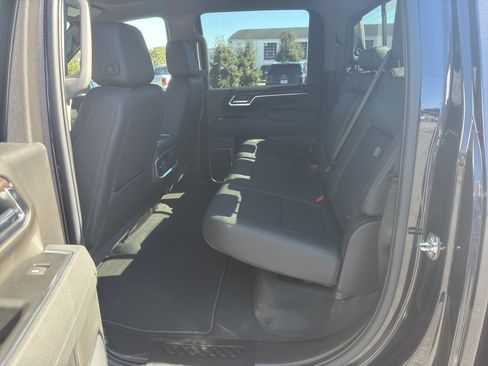 New 2026 GMC Sierra 2500 SLT w/ SLT Convenience Package image 19