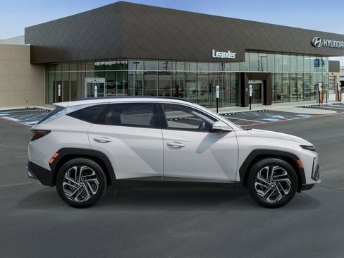 New 2026 Hyundai Tucson Limited FWD image 7