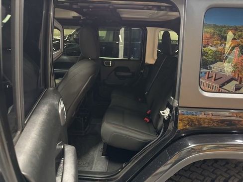 Used 2018 Jeep Wrangler Unlimited Rubicon image 38