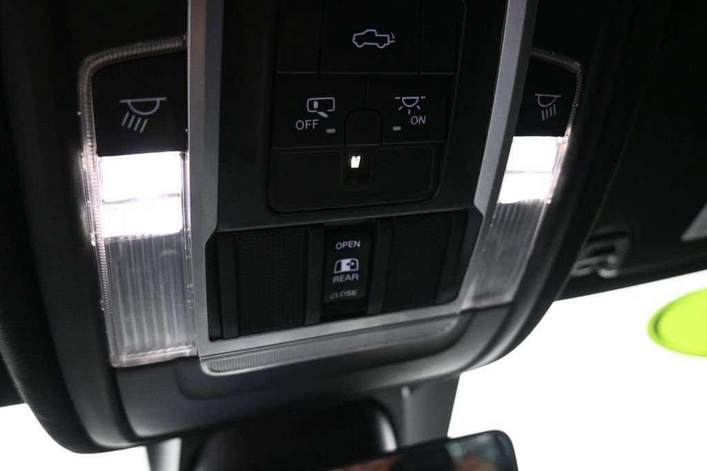 Used 2021 RAM 1500 Laramie w/ Sport Appearance Package AWD/4WD image 37