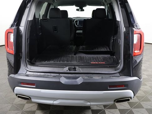 Used 2023 GMC Acadia SLE w/ Driver Convenience Package image 16