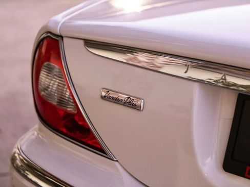Used 2004 Jaguar XJ8 RWD image 13