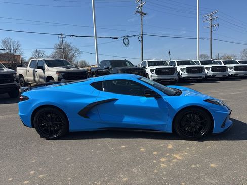 Used 2023 Chevrolet Corvette Stingray w/ Z51 Performance Package image 6