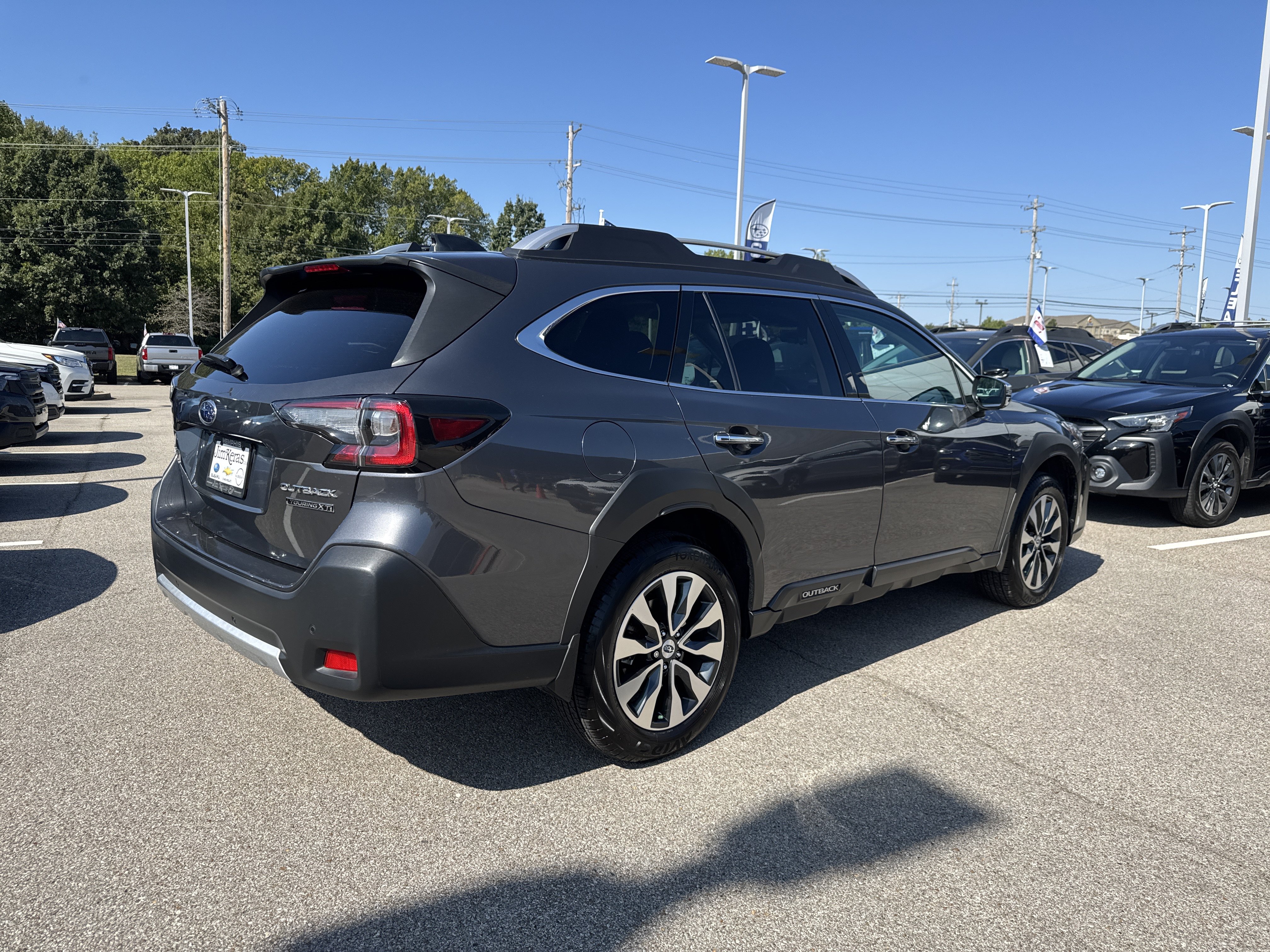 Used 2023 Subaru Outback Touring XT AWD/4WD image 3