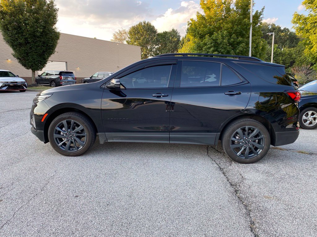 Used 2022 Chevrolet Equinox RS w/ RS Leather Package AWD/4WD image 4