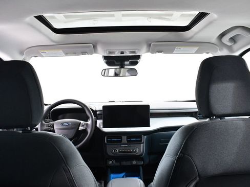 New 2025 Ford Maverick XLT w/ XLT Luxury Package image 17