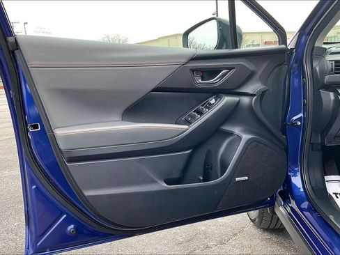 Certified 2025 Subaru Crosstrek 2.5i Limited w/ Crosstrek Mirror Package image 26