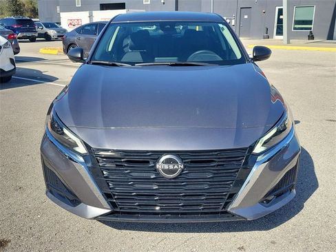 Used 2024 Nissan Altima 2.5 S image 6