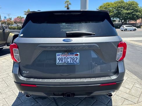 Used 2024 Ford Explorer XLT w/ Equipment Group 202A RWD image 7