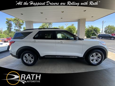 Used 2023 Ford Explorer XLT w/ Equipment Group 202A AWD/4WD image 6