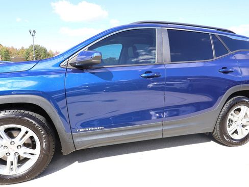 Used 2022 GMC Terrain SLE w/ Driver Convenience Package image 53