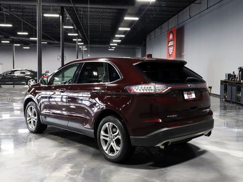 Used 2017 Ford Edge Titanium w/ Equipment Group 301A AWD/4WD image 5