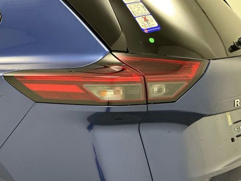 Used 2023 Nissan Rogue SL w/ SL Premium Package image 24